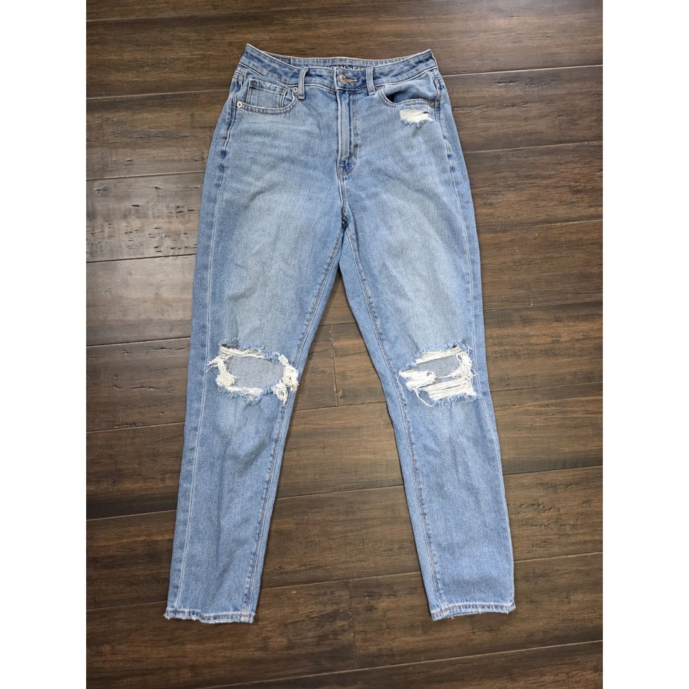 American Eagle‎ Hi Rise Mom Jeans Size 4 Distressed Light Wash